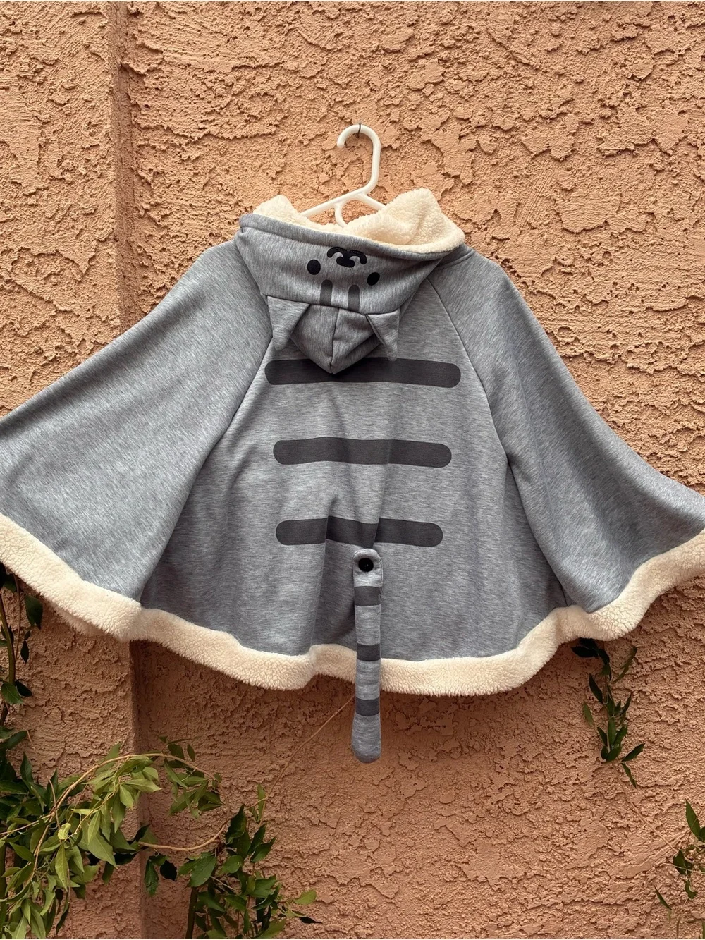 CAT CAPE WITH HOOD EARS AND TAIL, ONE SIZE